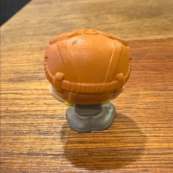 Pixar Fest | Young Carl | UP! Movie | Disney | Doorables - Picture 3 of 6